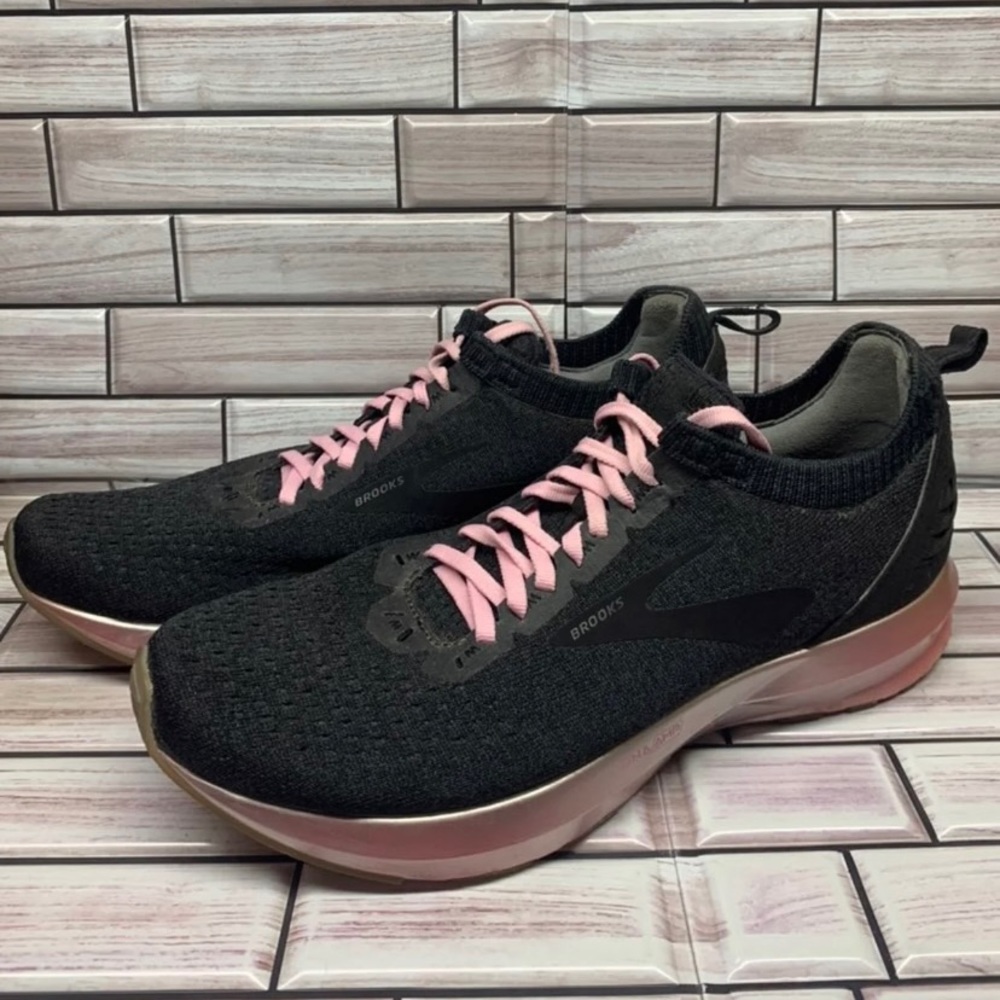 Brooks Levitate 2 LE 1202911B073 Running Shoes Women's Size 10.5 Black/Pink